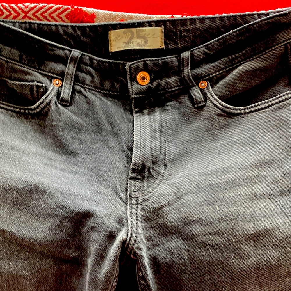 Never-worn, We the Free distressed black straight leg jeans, size 25